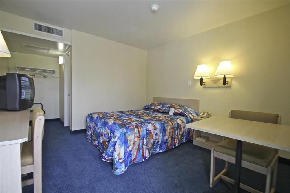 Motel 6-San Bernardino, Ca - North Serrano Village Room photo